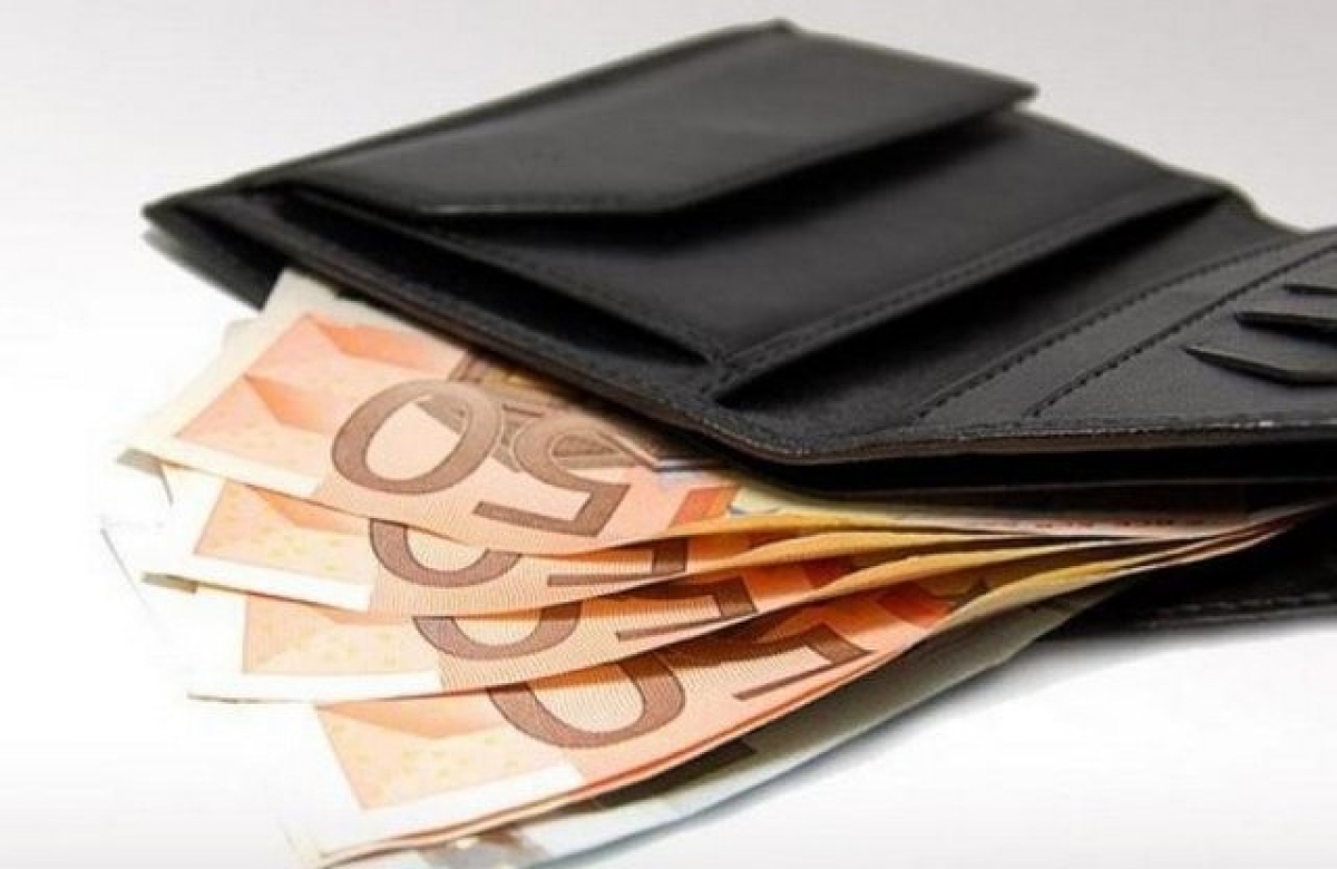 Καινούργιο Αγρινίου: Επαγγελματίας βρήκε το πορτοφόλι με 1070€ και το παρέδωσε