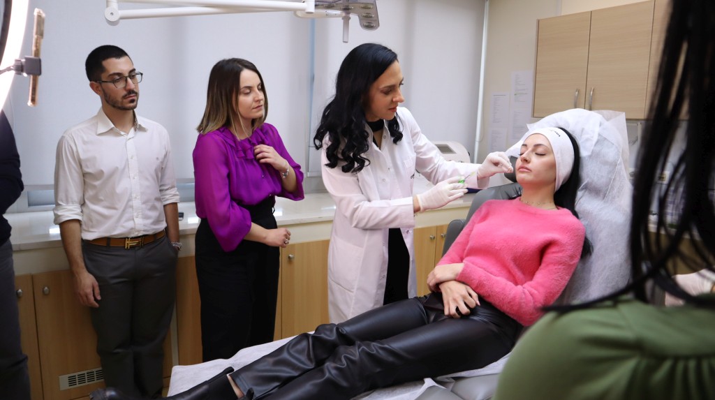 image 01 cosmetic derma medicine botox υαλουρονικό skin booster workshop