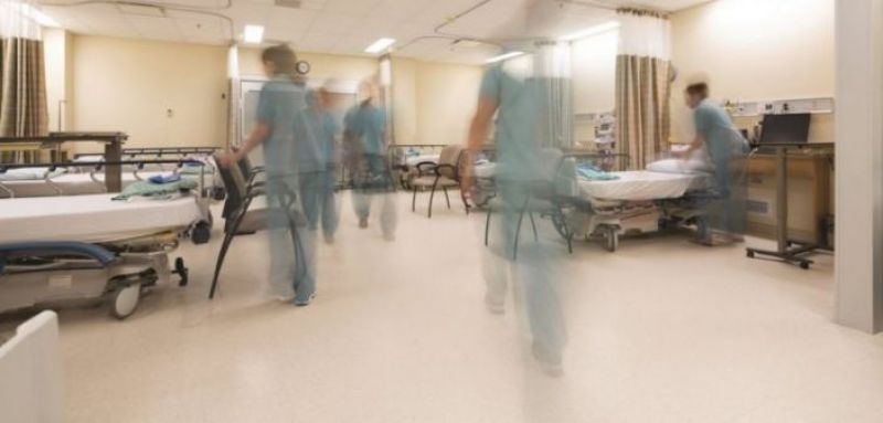 Κορονοϊός: Κόκκινος συναγερμός στα νοσοκομεία – Το σχέδιο για να «αντέξουν»