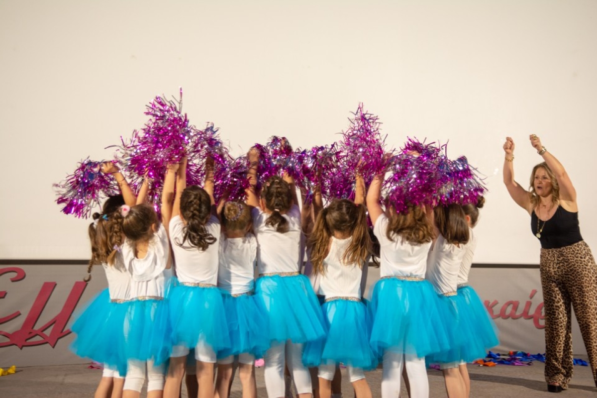 Με θετικό πρόσημο η τελετή λήξης των τμημάτων Παραδοσιακών και μοντέρνων Χορών του Δήμου Αγρινίου
