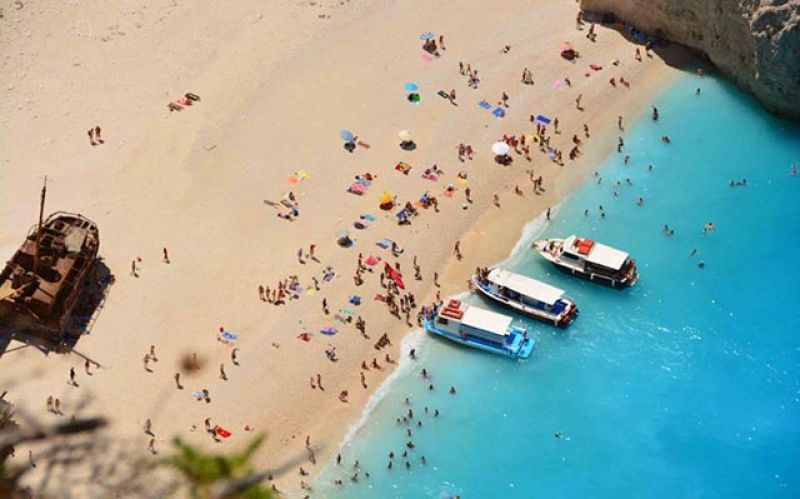 Το 53,6% των Ελλήνων δεν κάνει διακοπές ούτε για μία εβδομάδα