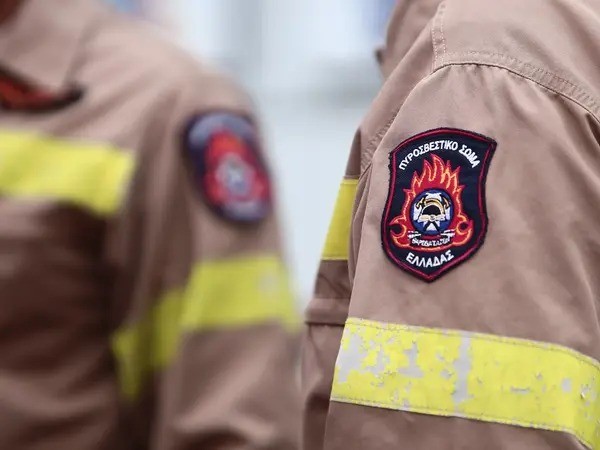 Προκηρύχθηκε ο διαγωνισμός για 2.500 εποχικούς πυροσβέστες – Τα προσόντα και οι προϋποθέσεις