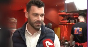 Σχίζας: «Είμαι βλάχος, απ’ το Αγρίνιο κατάγομαι-με τους επαρχιώτες θα ’θελα»