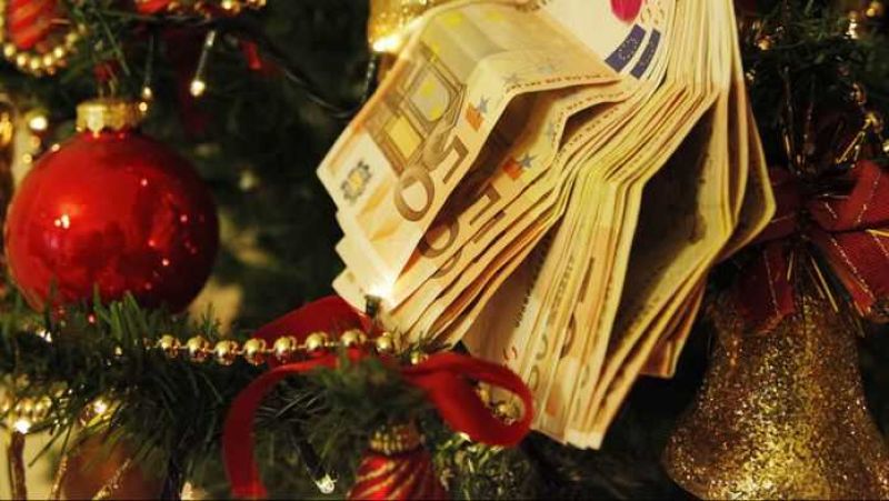 Δώρο Χριστουγέννων: Πότε και πόσο, πώς θα το υπολογίσετε