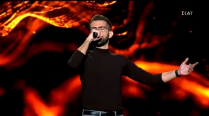 The Voice: Ο Σταύρος Κρητικός κέρδισε στα knockouts [βίντεο]