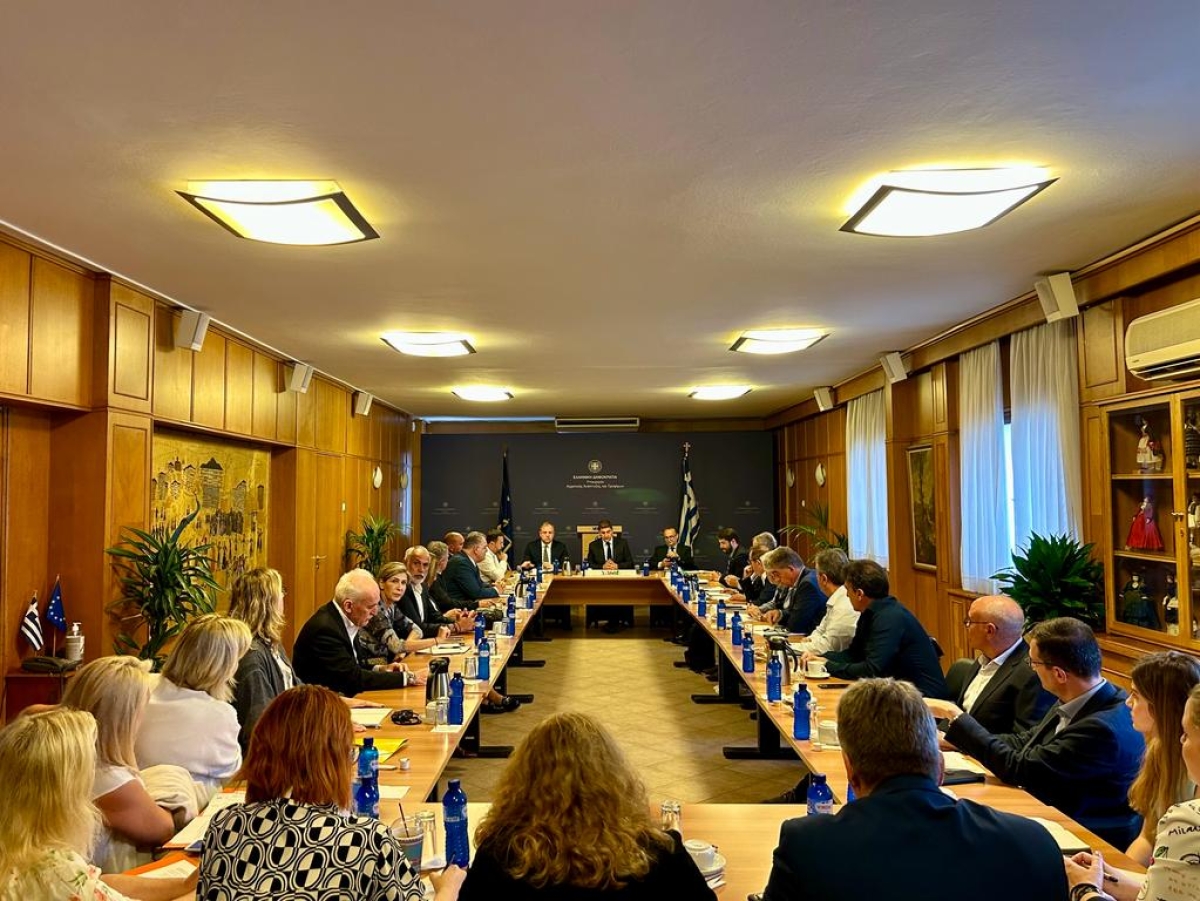 Σύσκεψη ΥπΑΑΤ, Λευτέρη Αυγενάκη με εκπροσώπους Διεπαγγελματικών με στόχο την ενίσχυση του ρόλου τους και τη συνεργασία με το ΥΠΑΑΤ