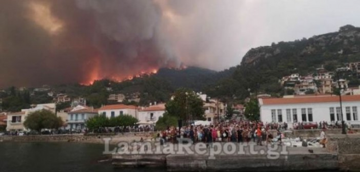 Συγκλονιστικές εικόνες από την εκκένωση της Λίμνης Ευβοίας