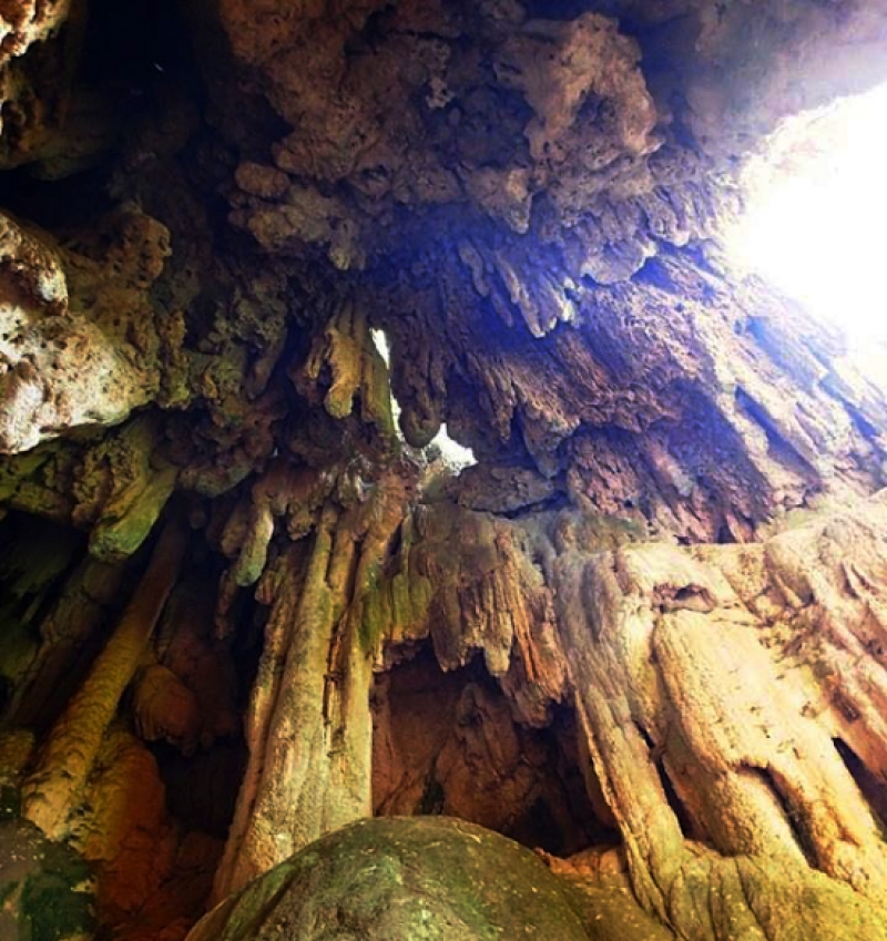Το «Σπήλαιο Νεράιδα» και ο Καταρράκτης Σεπετός, στο Μοναστηράκι Ακτίου Βόνιτσας