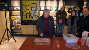 Αγρίνιο: Κοπή πίτας στην έκθεση CANVAS της ΓΕΑ (βίντεο-φωτο)