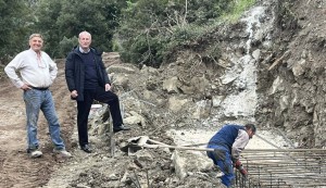 Θέρμο: Σοβαρά προβλήματα από μεγάλη κατολίσθηση στον δρόμο Αετόπετρας – Δρυμώνα