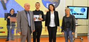 Πρώτο βραβείο για το 3ο Γυμνάσιο Αγρινίου στο Διεθνή Μαθητικό Διαγωνισμό Οπτικοακουστικής Δημιουργίας «Τα σχολεία εκπέμπουν στην ΕΡΤ»