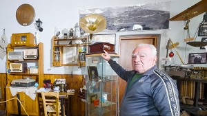 Όλα Γίνονταν με τα Χέρια… Μπείτε σε μια Ελλάδα που Χάνεται (Βίντεο)