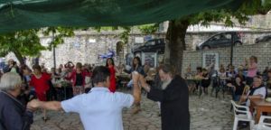 Ναυπακτία: Εντυπωσιακή η γιορτή Τσαγιού στην Περίστα