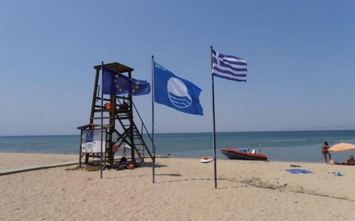 Δεύτερη η Ελλάδα σε ακτές με «Γαλάζιες σημαίες» – Δύο στην Αιτωλοακαρνανία
