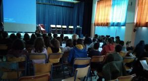 Η Φιλοζωική Οργάνωση Αγρινίου συζητά με μαθητές του 5ου Γυμνασίου