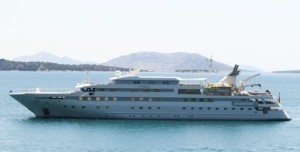 Απόστολος Ν Πανταζής: Mega yacht - Τα παραμύθια του Δημάρχου Ξηρομέρου