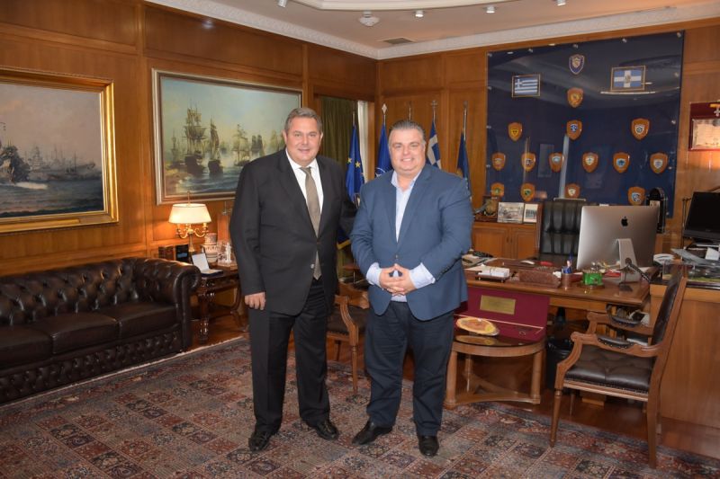 Συνάντηση του Δημάρχου Ιεράς Πόλεως Μεσολογγίου με τον Υπουργό Εθνικής Άμυνας
