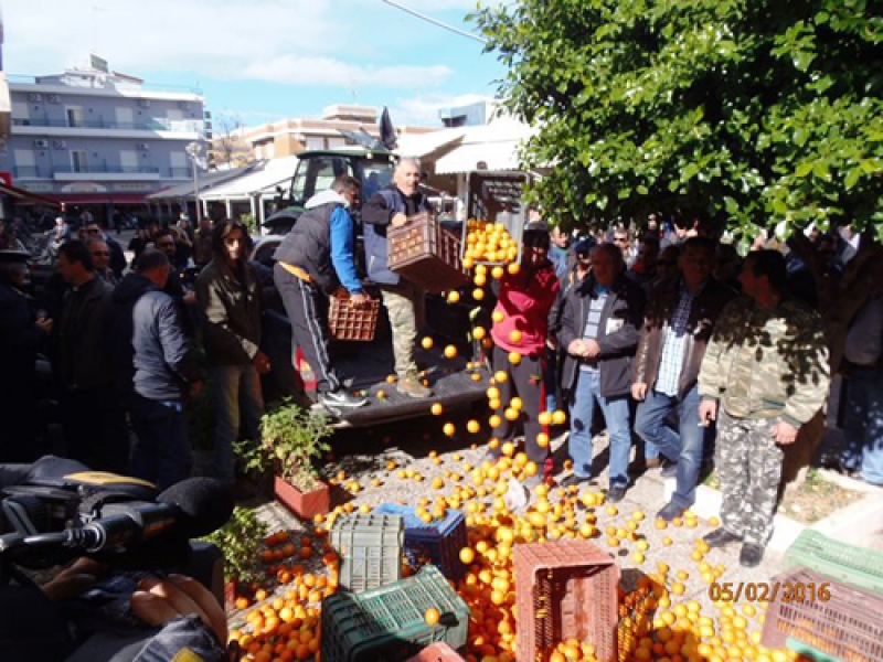 Τα τρακτέρ στο Μεσολόγγι- 24ωρο κλείσιμο από το μεσημέρι του Σαββάτου στο Κεφαλόβρυσο