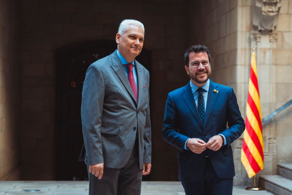 Συμμετοχή του Αντιπεριφερειάρχη, Φωκίωνα Ζαΐμη στη «Σύνοδο Κορυφής για την Μακροπεριφέρεια της Μεσογείου» στη Βαρκελώνη
