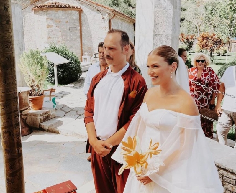 Ο Αγρινιώτης ηθοποιός Λάμπρος Κτεναβός παντρεύτηκε την αγαπημένη του και βάφτισαν τον γιό τους