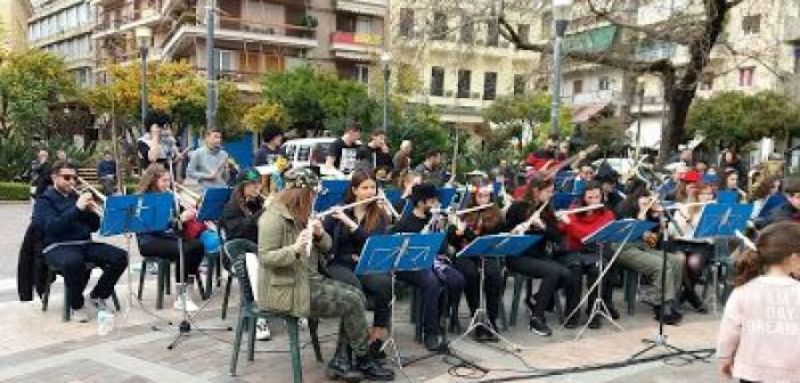 Αγρίνιο: Ξεκίνησε το Latin Maske Party με την Agrinio Band