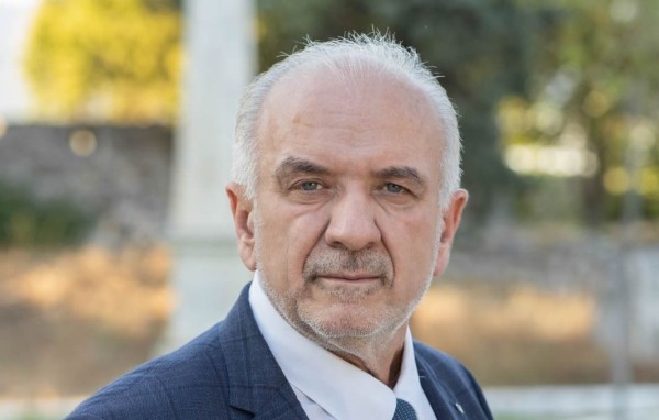 Κώστας Λύρος: Μύθος τα περί χρεών μου / Η δημοτική αρχή εργαλειοποίησε το ζήτημα για μικροπολιτικούς λόγους