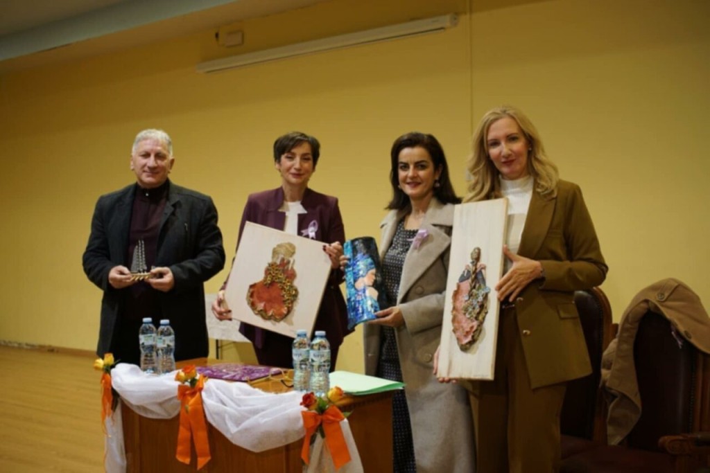 Αστακός: Με επιτυχία η τιμητική εκδήλωση με αφορμή την Παγκόσμια Ημέρα για την εξάλειψη της βίας κατά των γυναικών