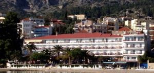 Ξενοδοχείο στον Αστακό: “Παρά την συμφέρουσα οικονομική πρόταση, αρνούμαστε να διαθέσουμε το ξενοδοχείο για τη φιλοξενία αλλοδαπών”