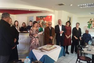 Ναύπακτος: Το Κοινωνικό Παντοπωλείο έκοψε την Πρωτοχρονιάτικη Πίτα του - «Ουσιαστική η στήριξη των δημοτών στο έργο της Δομής»