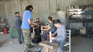 Αγρίνιο: Οι τεχνίτες των χαλκουνιών σε πυρετώδεις προετοιμασίες για τη Μεγάλη Παρασκευή