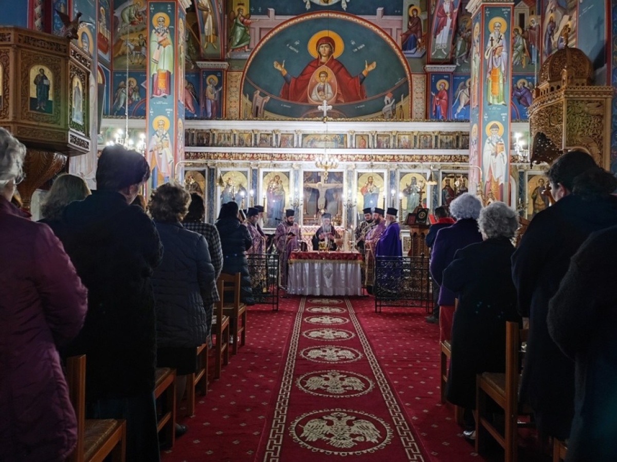 Το Μυστήριο του Ιερού Ευχελαίου στον Ιερό Ναό Αγίας Τριάδος Παναιτωλίου