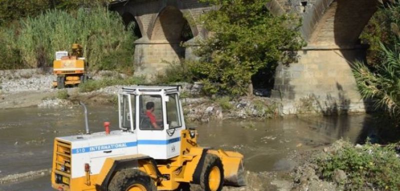 Ξεκίνησαν οι εργασίες αποκατάστασης των ζημιών της γέφυρας της Αβόρανης