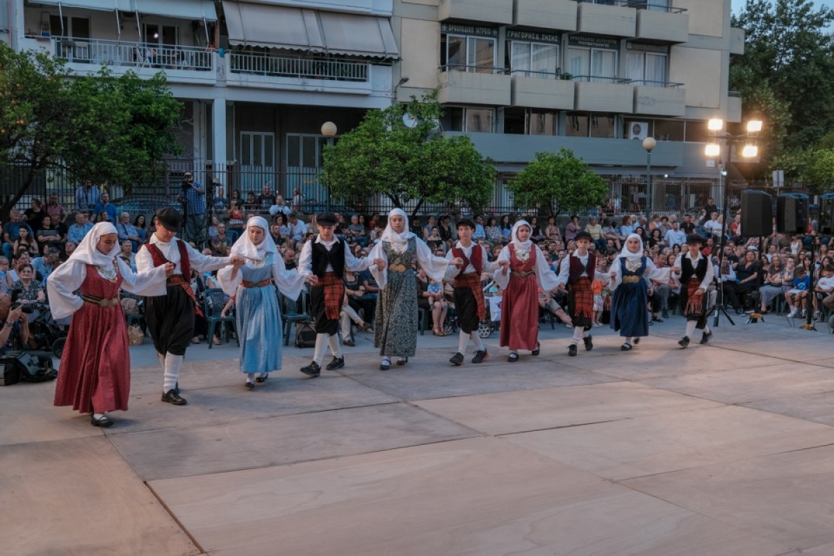 Με μια λαμπρή εκδήλωση έκλεισε τη χορευτική περίοδο 2022-2023 ο Λαογραφικός Όμιλος της Γυμναστικής Εταιρείας Αγρινίου (ΓΕΑ)