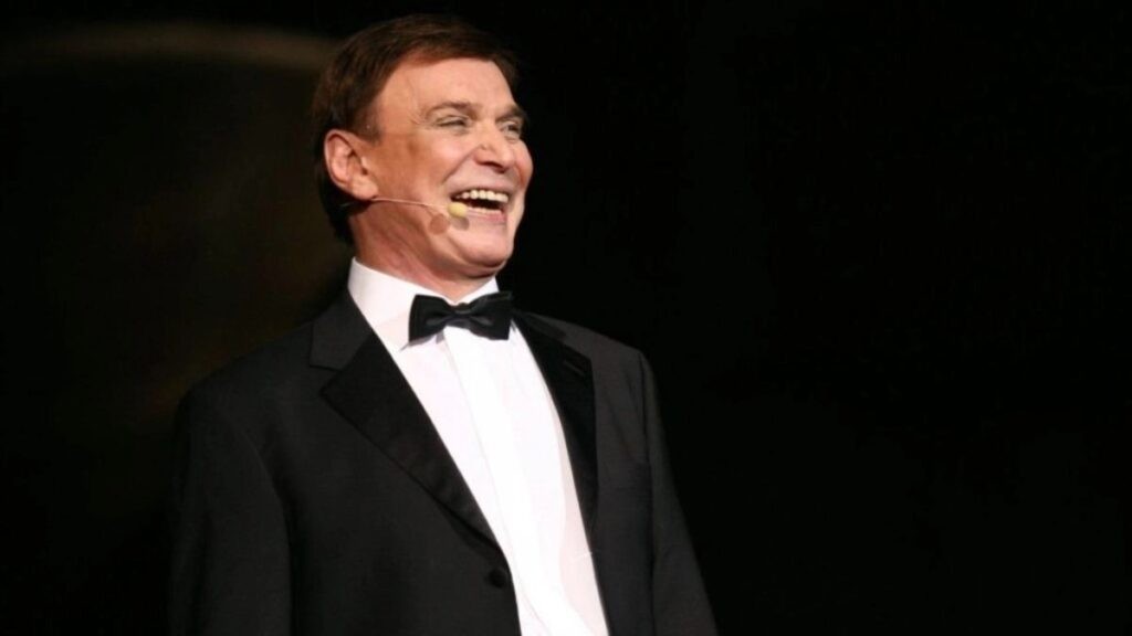 Πέθανε ο Γιώργος Μαρίνος