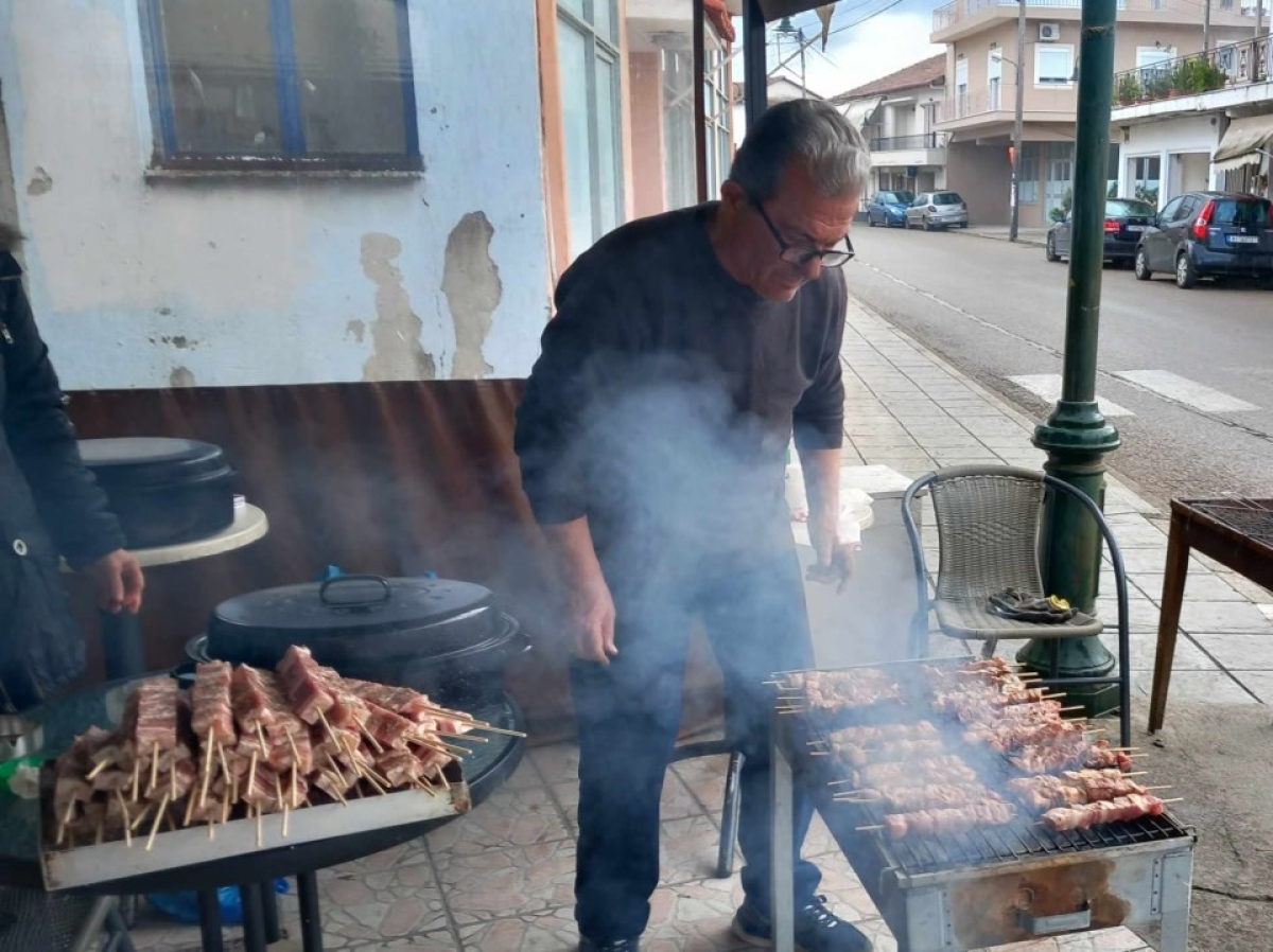 Τσίκνοπέμπτη στα Καλύβια Αγρινίου