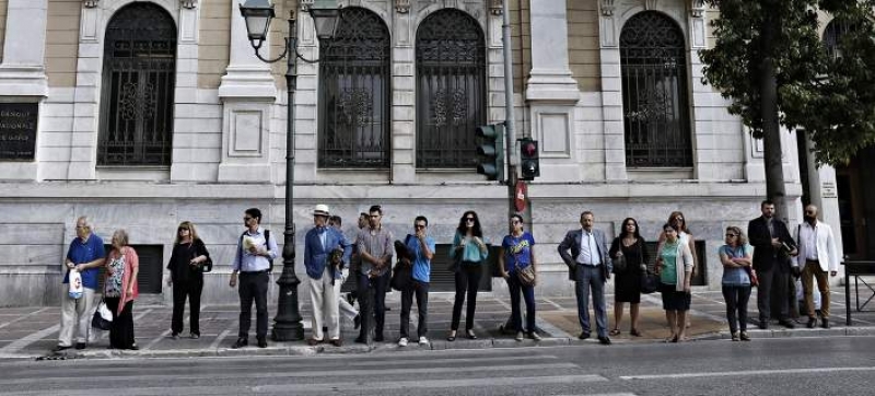 Ο βαρύς λογαριασμός που θα πληρώσουν μισθωτοί, συνταξιούχοι και αγρότες