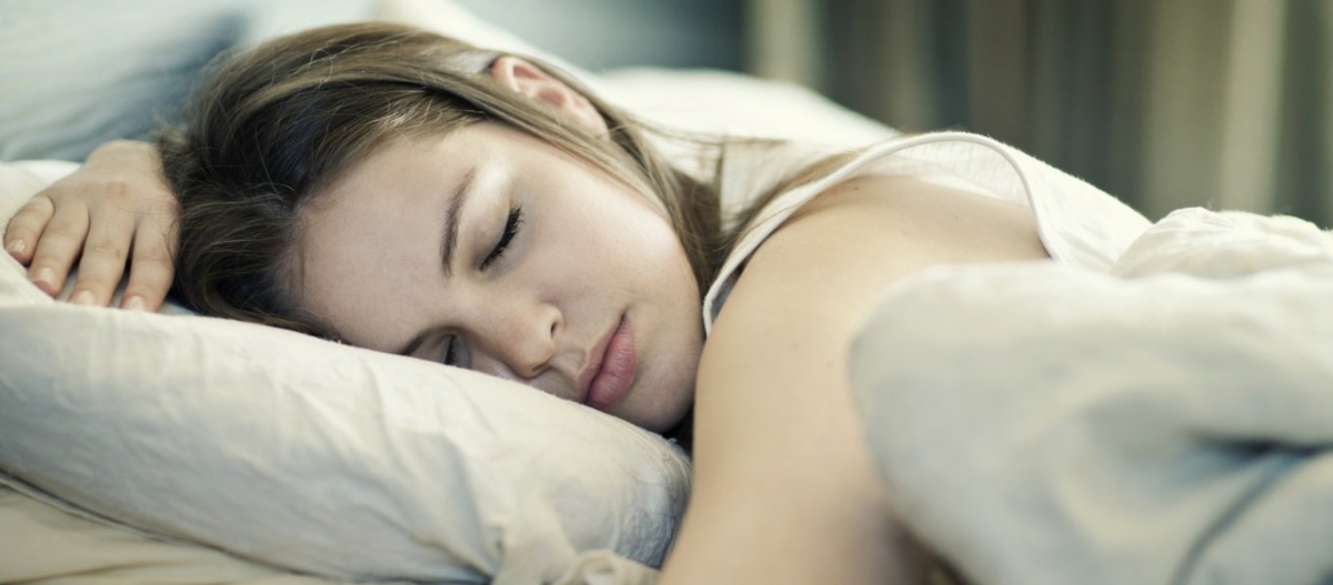 Τα 19+1 κολπάκια που θα σας βοηθήσουν να κάνετε έναν καλό ύπνο όταν έχει πολλή ζέστη