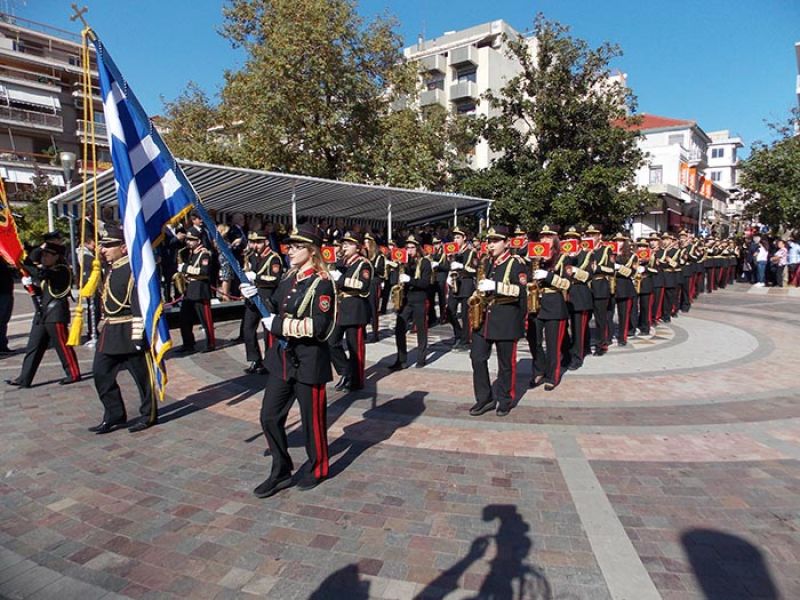Δείτε την παρέλαση του Αγρινίου σε βίντεο