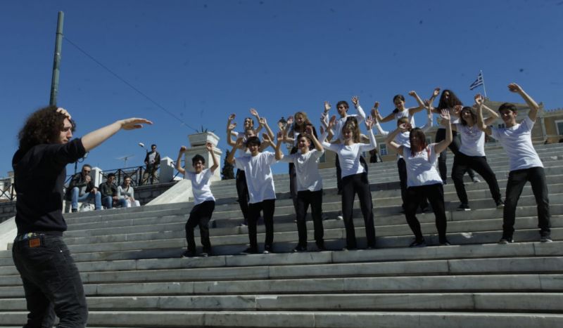 Ένα ποιητικό έργο του Ξηρομερίτη Γιάννη Γερογιάννη παρουσίασε το καλλιτεχνικό σχολείο Γέρακα