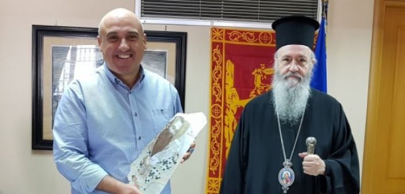 Ἐπίσκεψη τοῦ Μητροπολίτη Ναυπάκτου στον νέο Δήμαρχο Ναυπακτίας