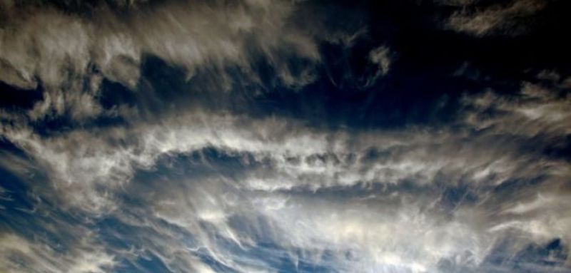 Τα μαγευτικά χρώματα και οι σχηματισμοί από τα σύννεφα στην περιοχή του Αγρινίου (φωτο)