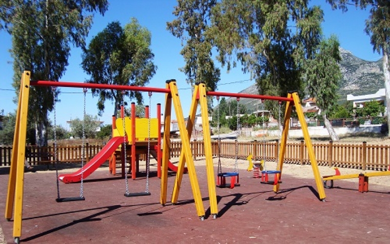 Νέες παιδικές χαρές στο Γρίμποβο και στην Ψανή μέχρι το καλοκαίρι