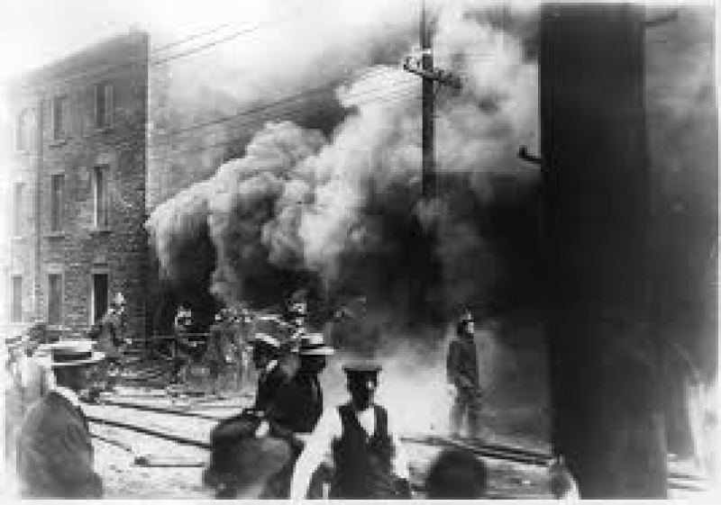 1926:Η καταστροφική πυρκαγιά σε κεντρικό εμπορικό δρόμο του Αγρινίου