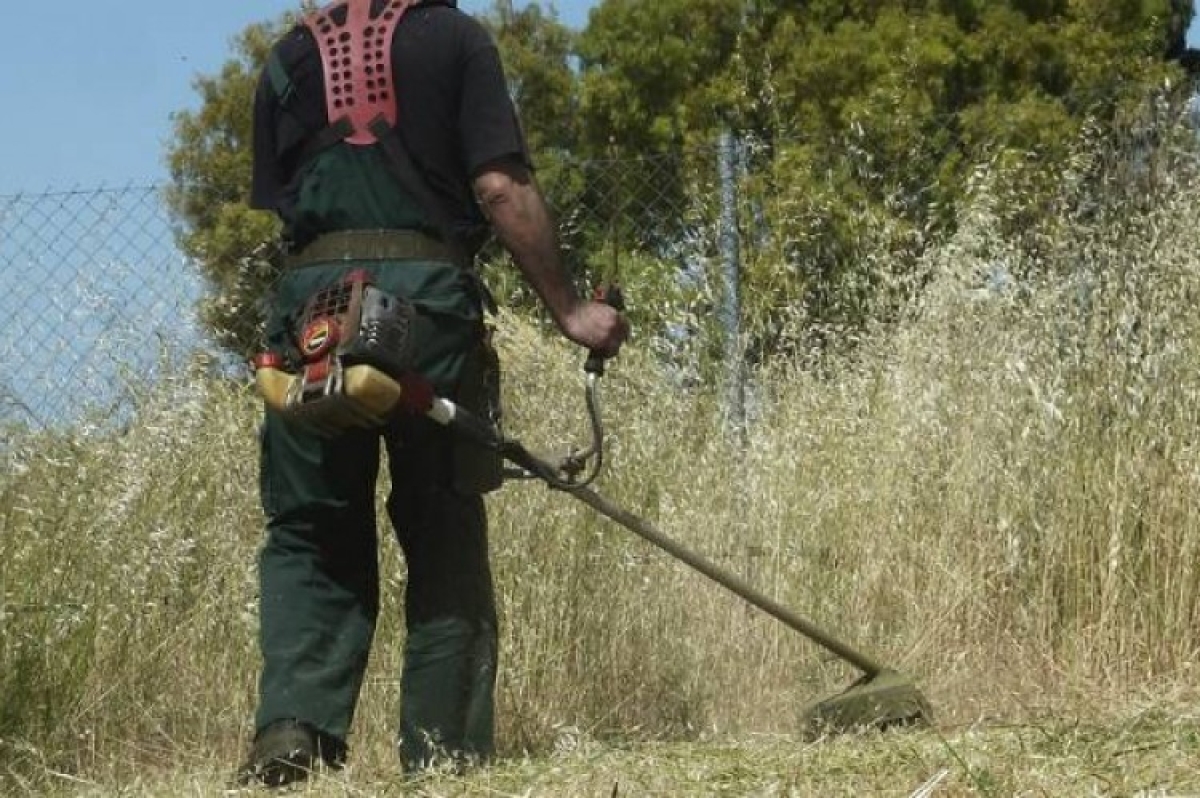 Ο Δήμος Ι.Π. Μεσολογγίου ενημερώνει για την υποχρέωση καθαρισμού οικοπέδων εντός οικισμών από ξερά χόρτα και εύφλεκτα υλικά