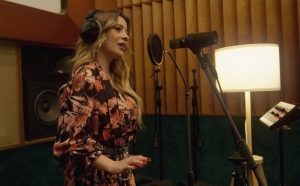 Άννα Πανταζοπούλου: Στο νέο video clip τραγουδά «Το δίχτυ» από την ταινία ¨Ρεμπέτικο¨