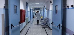 Κορωνοϊός: Καταργείται το επισκεπτήριο στα νοσοκομεία – Δείτε ποιους ασθενείς αφορά