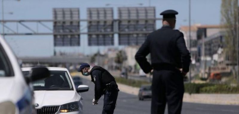 Το παζλ της εξόδου από την καραντίνα: Τι θα γίνει με σχολεία, τουρισμό