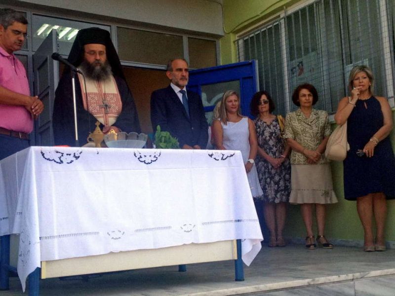 Περιφερειάρχης και Αντιπεριφερειάρχες στους αγιασμούς των σχολείων για τη νέα σχολική χρονιά