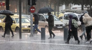 Καιρός: Υποχωρεί το ψύχος, έρχονται νοτιάδες και βροχές - Ποιες περιοχές επηρεάζονται