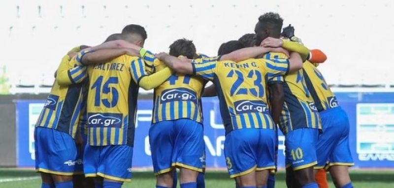 Παναιτωλικός: Επεκτάθηκαν 9 συμβόλαια